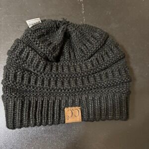 CC Exclusives Black Ribbed Knit Beanie Hat Acrylic Warm‎ Winter Cozy